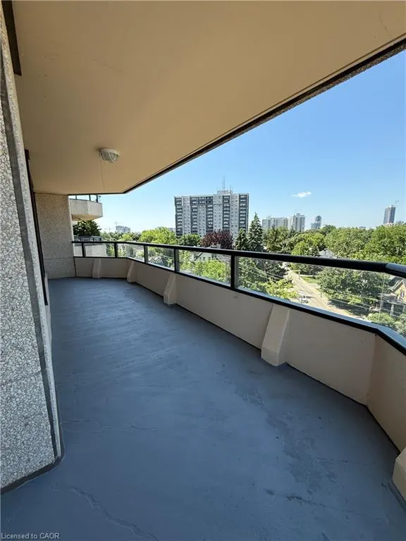 2 Lancaster Street E, #504