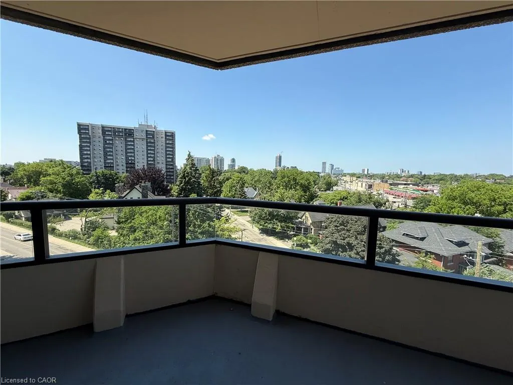 2 Lancaster Street E, #504