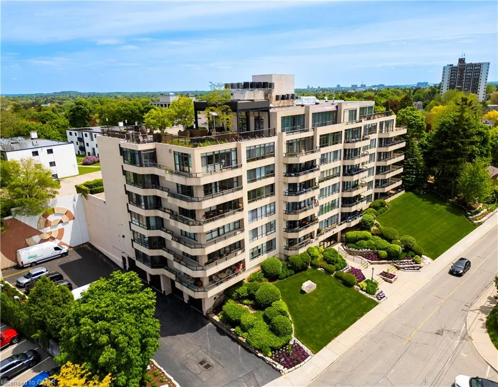 2 Lancaster Street E, #504