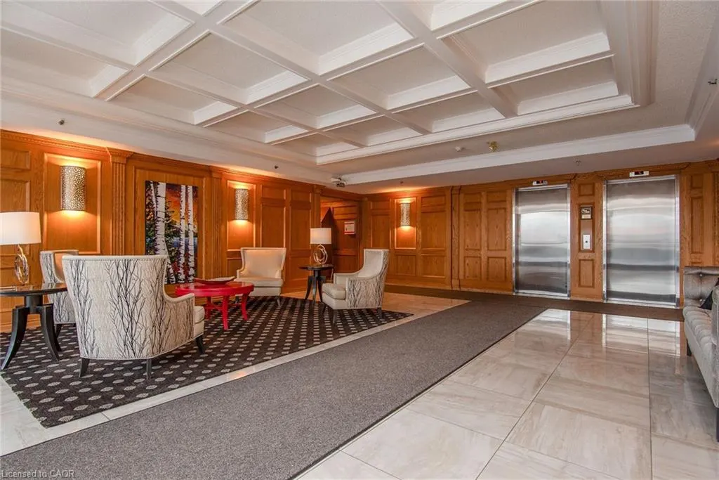 2 Lancaster Street E, #504