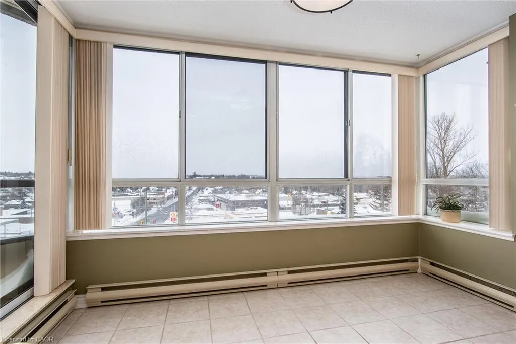 2 Lancaster Street E, #504