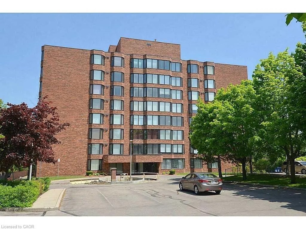 200 Limeridge Road W, #306