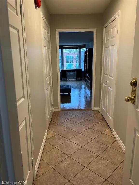 200 Limeridge Road W, #306