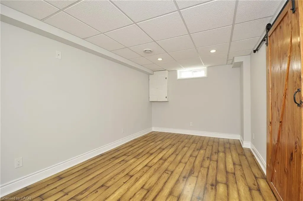 16 Hungerford Road