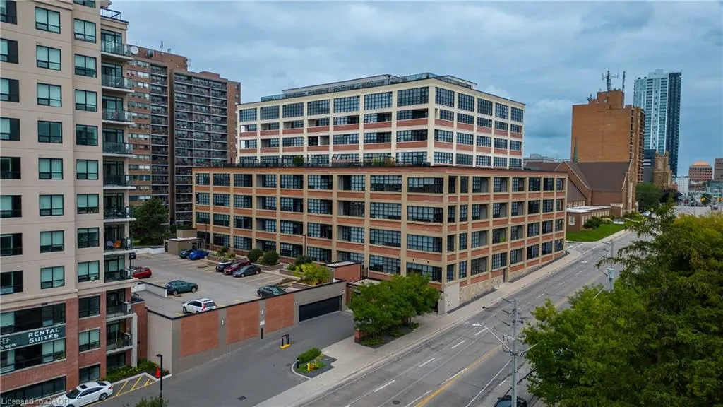 112 Benton Street, #410