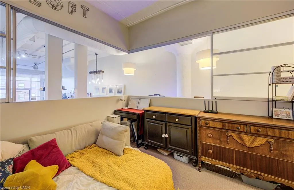 112 Benton Street, #410