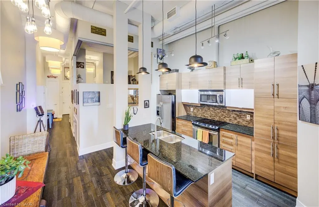 112 Benton Street, #410