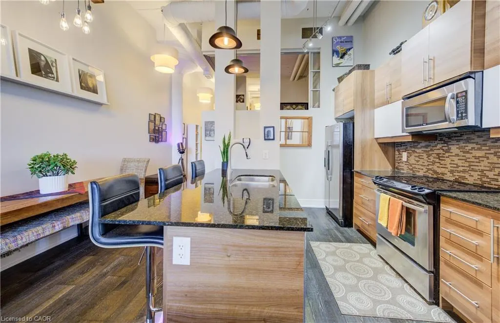 112 Benton Street, #410