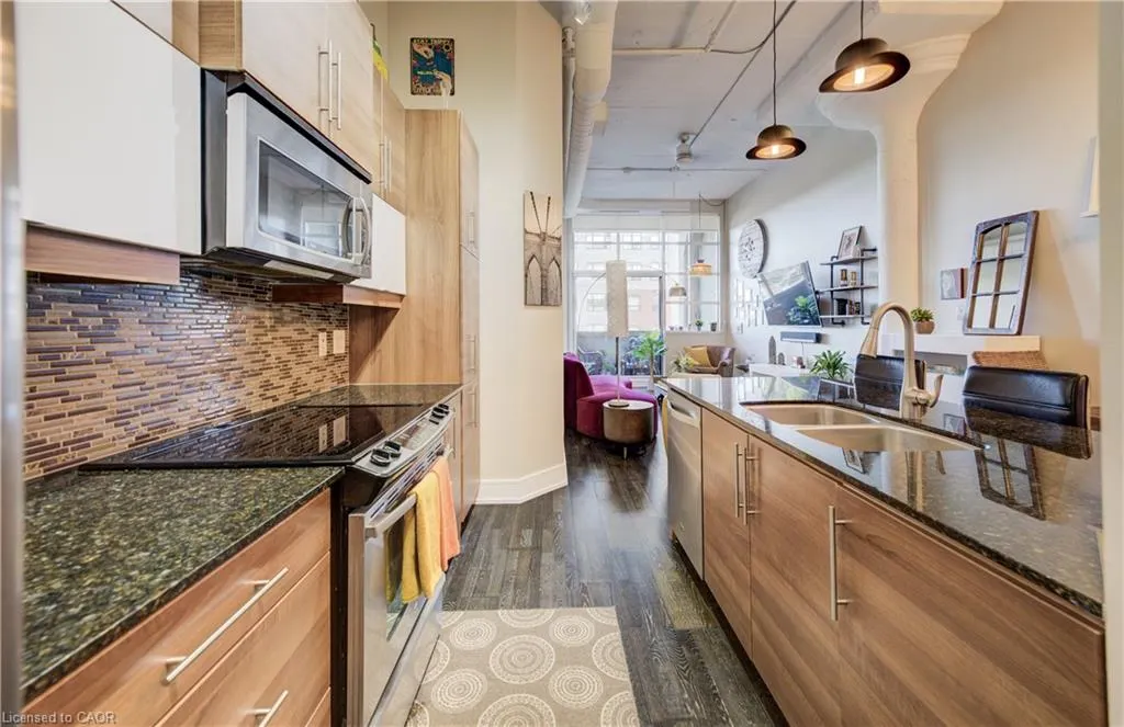 112 Benton Street, #410