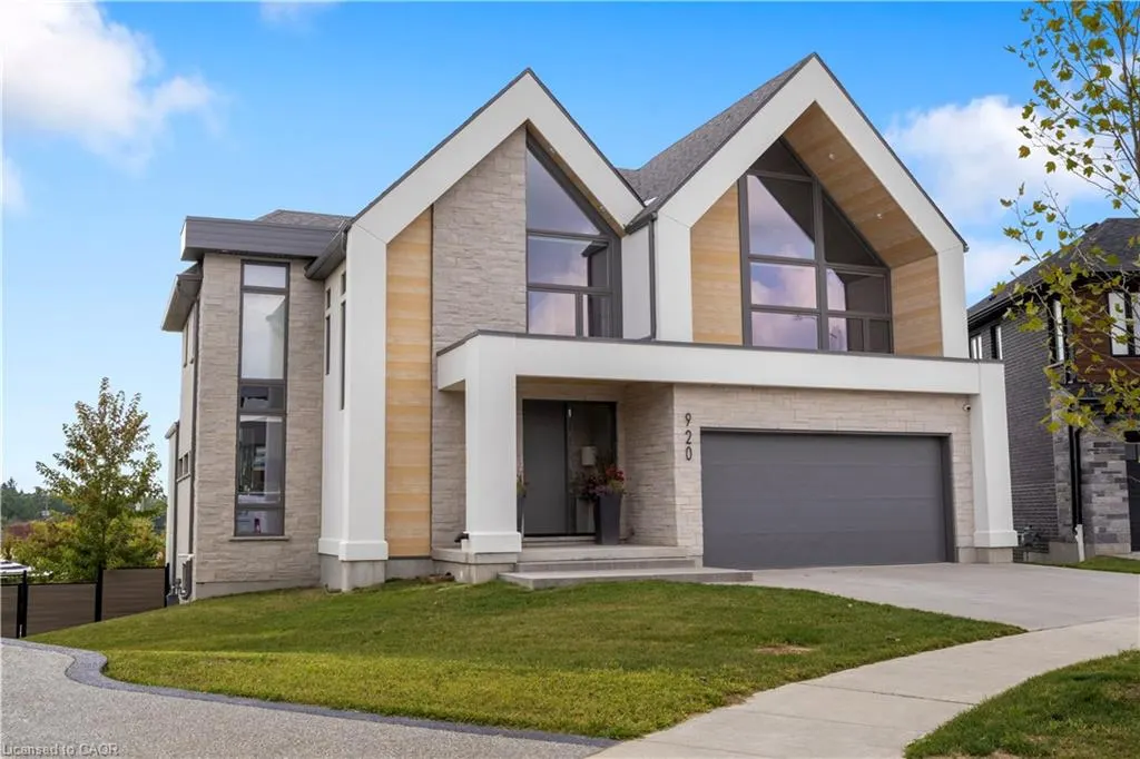 920 Thomas Pedder Court