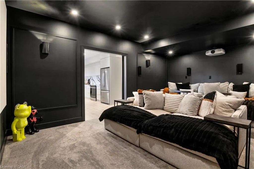 920 Thomas Pedder Court