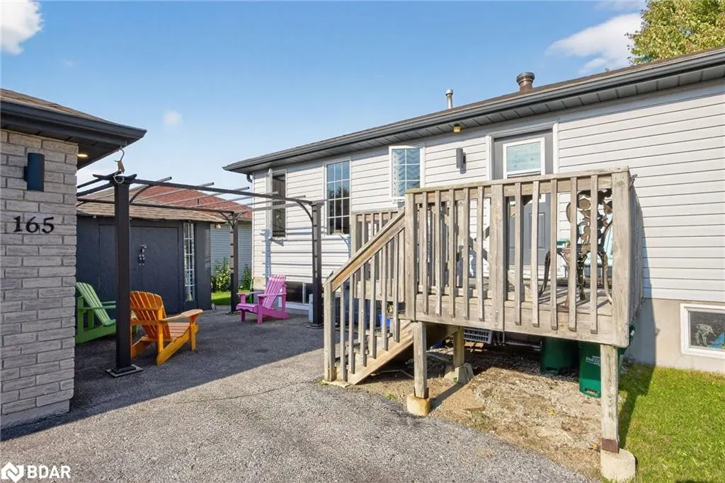 165 Ritchie Crescent