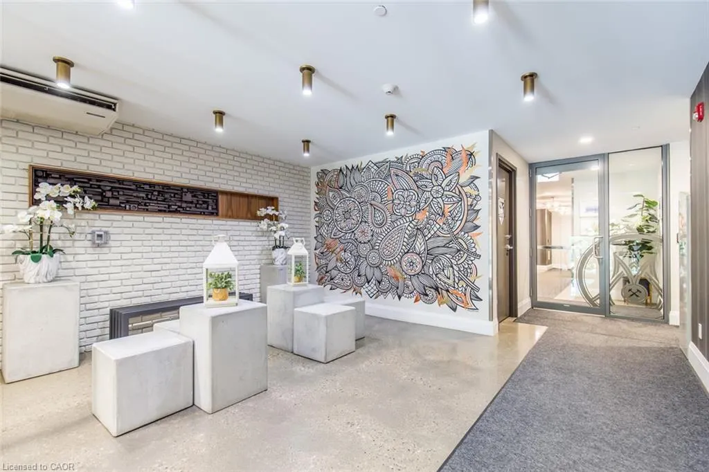 63 Arthur Street S, #315