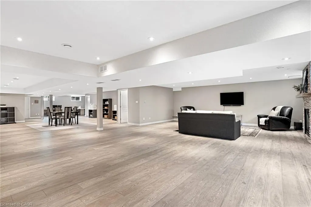 500 Fox Cove Place