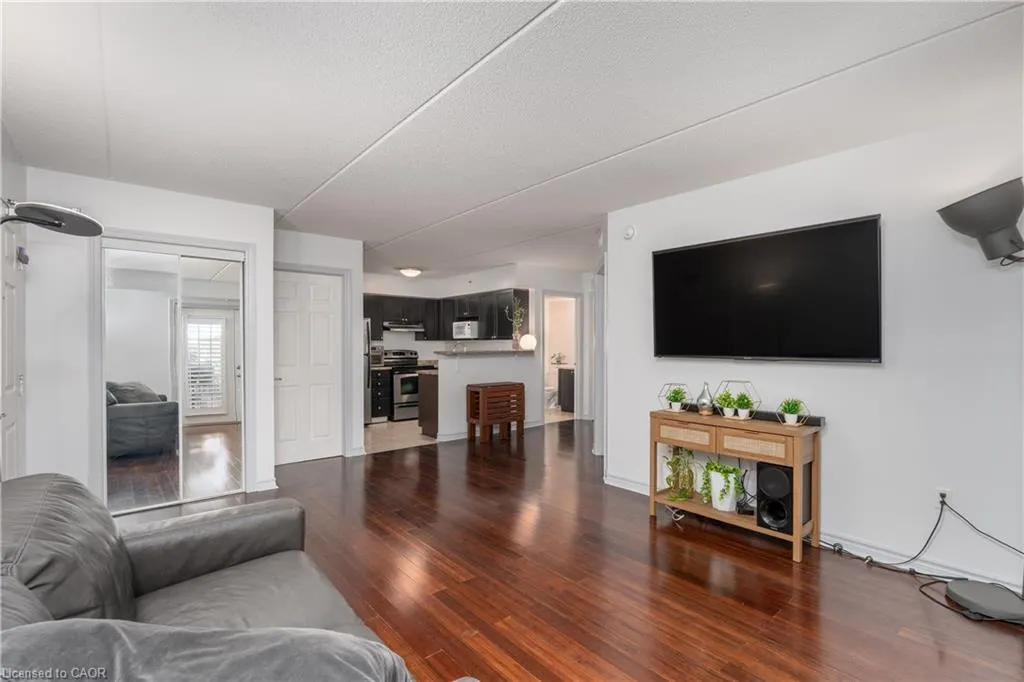 1350 Main Street, #208
