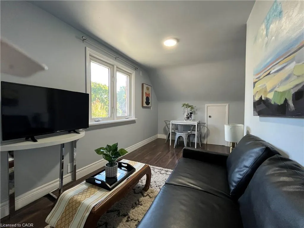 54 Kehl Street, #Upper