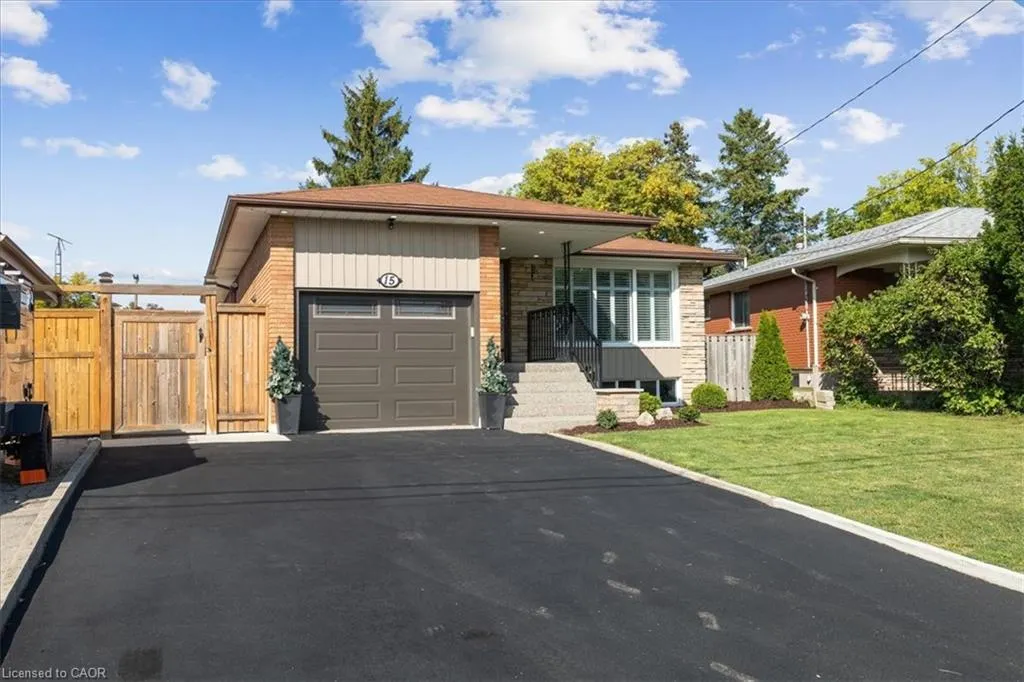 15 Purdy Crescent