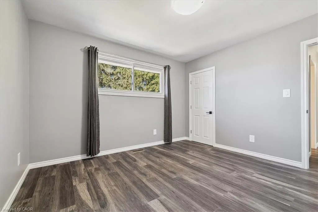 15 Purdy Crescent