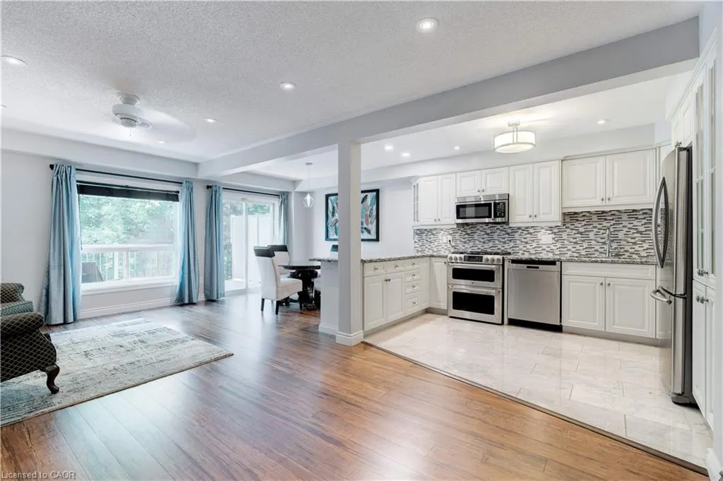 2151 Walkers Line, #19