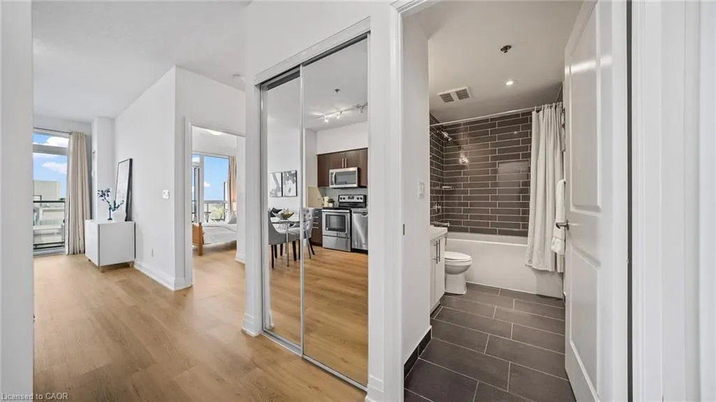 55 Speers Road, #1008