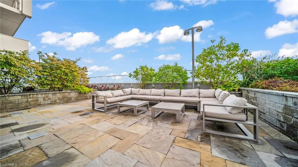 55 Speers Road, #1008