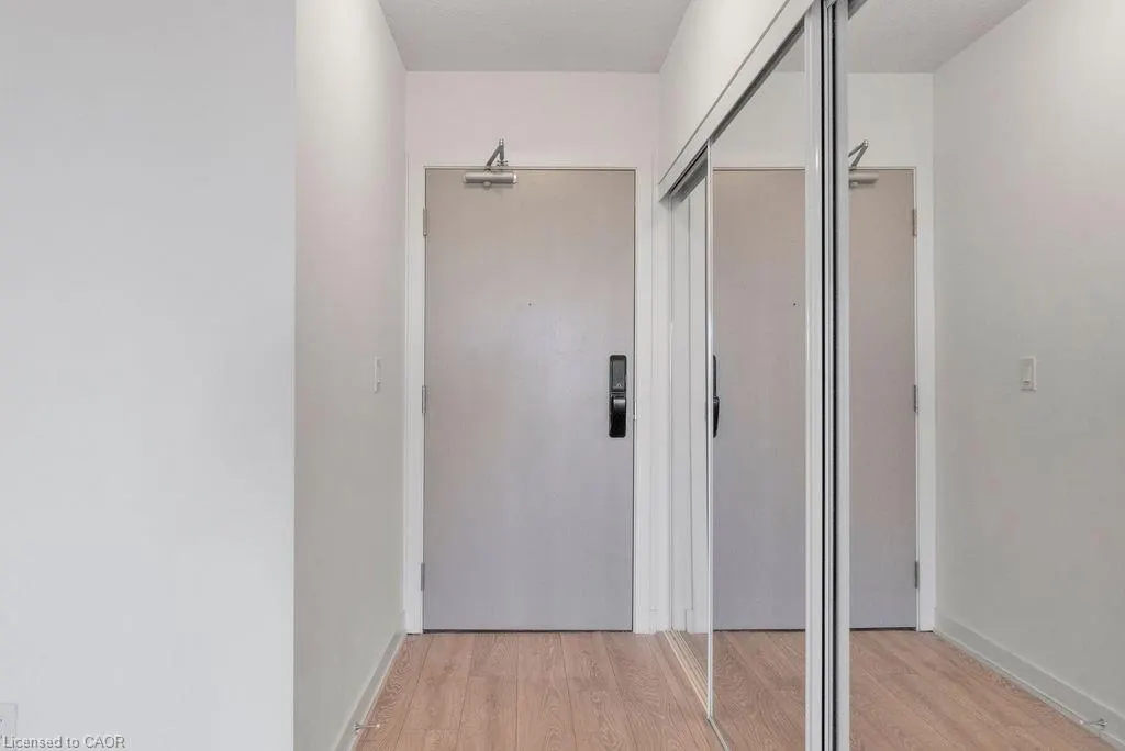 3200 Dakota Common, #B906