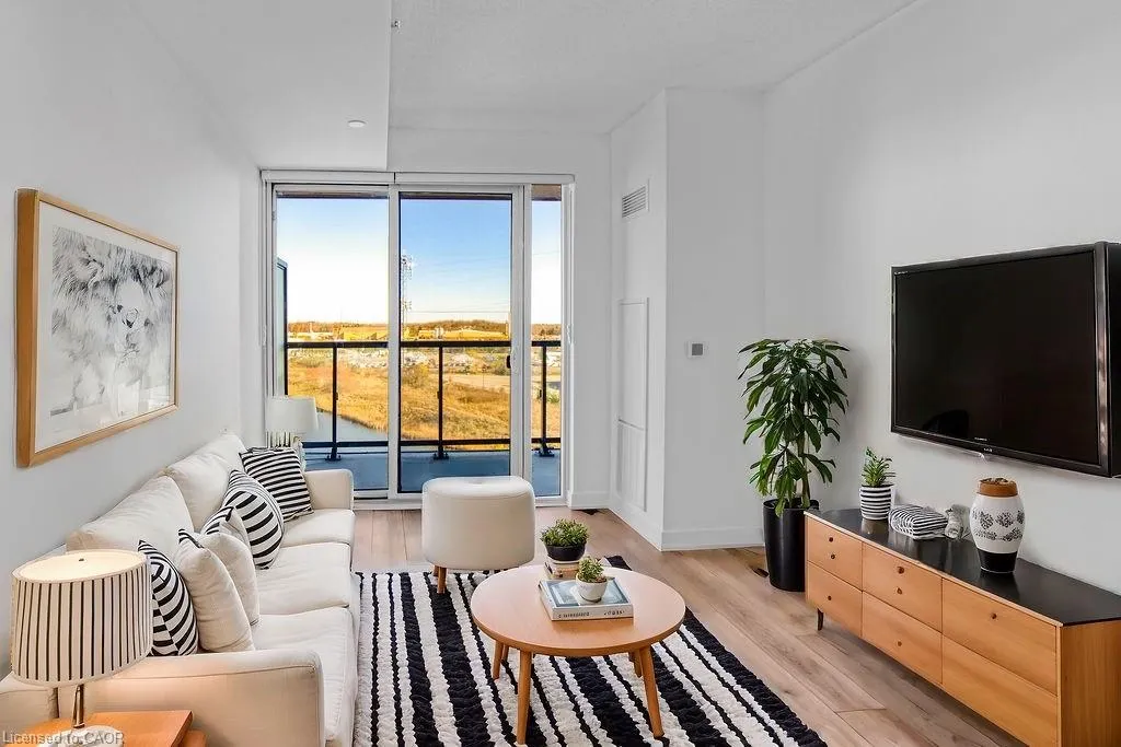 3200 Dakota Common, #B906