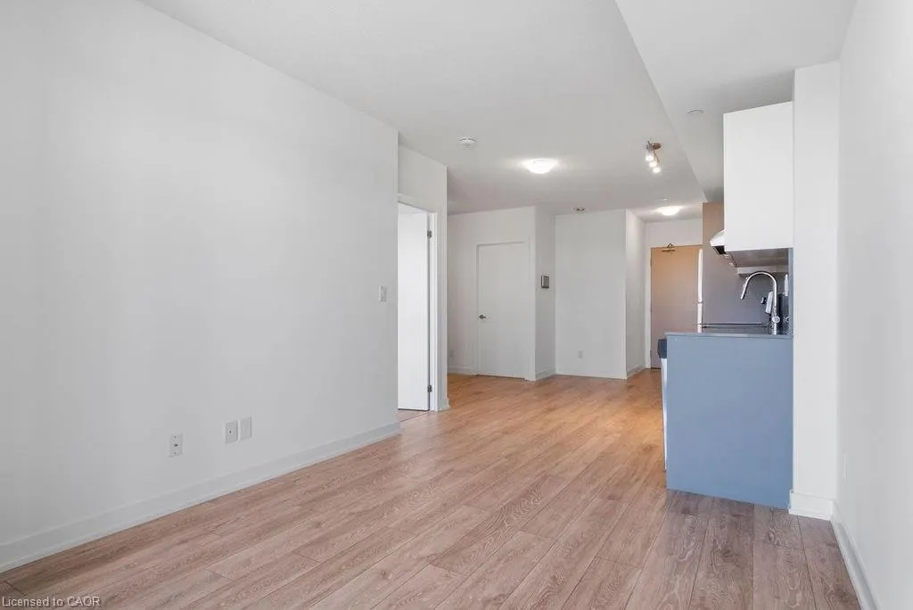 3200 Dakota Common, #B906