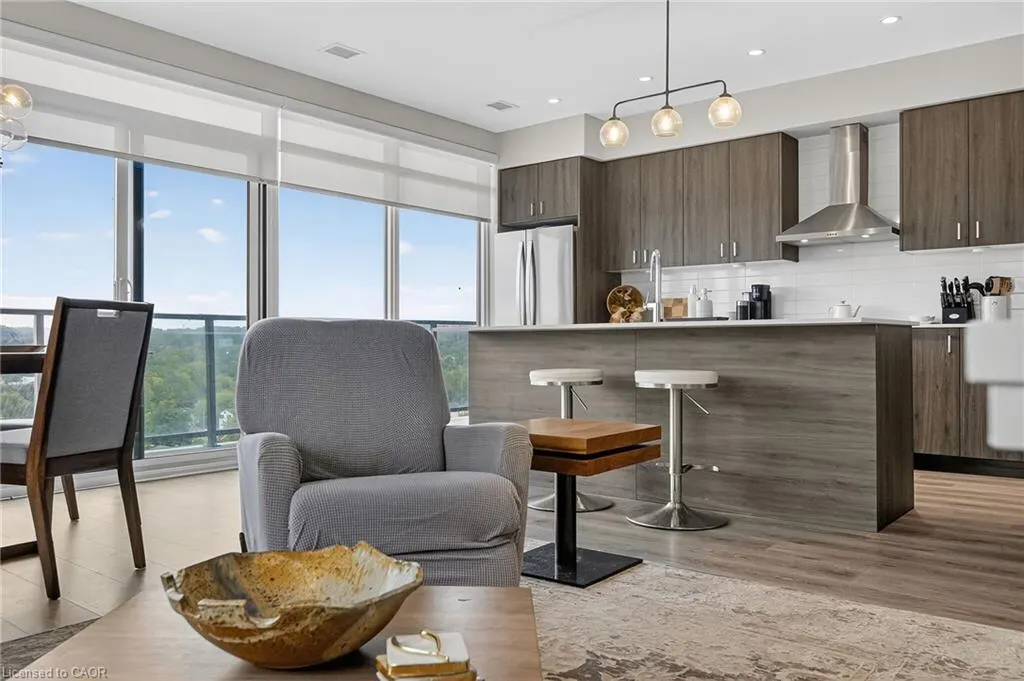 15 Glebe Street, #1313