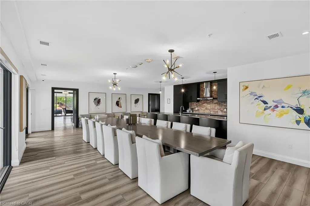 15 Glebe Street, #1313