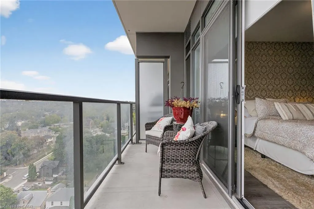 15 Glebe Street, #1313