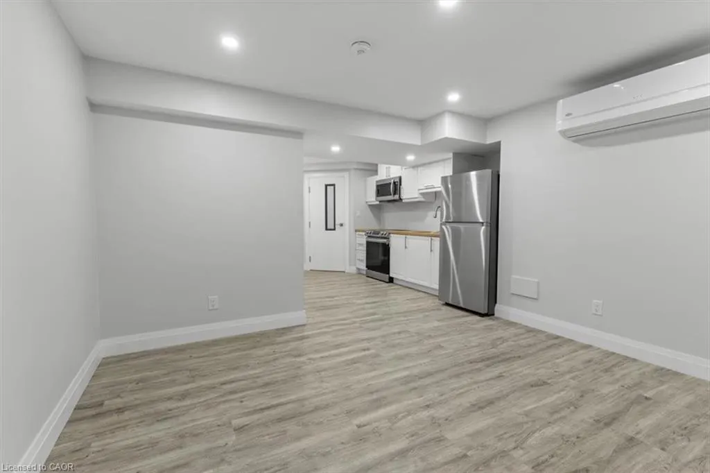 18 Greyhawk Street, #Basement
