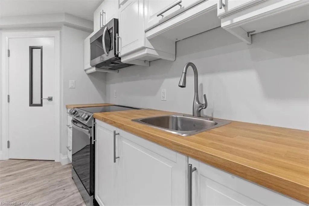 18 Greyhawk Street, #Basement