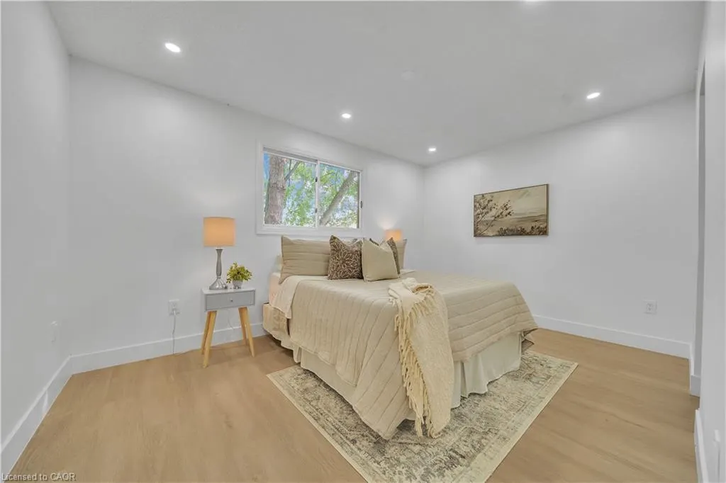 46 Bonaparte Lane