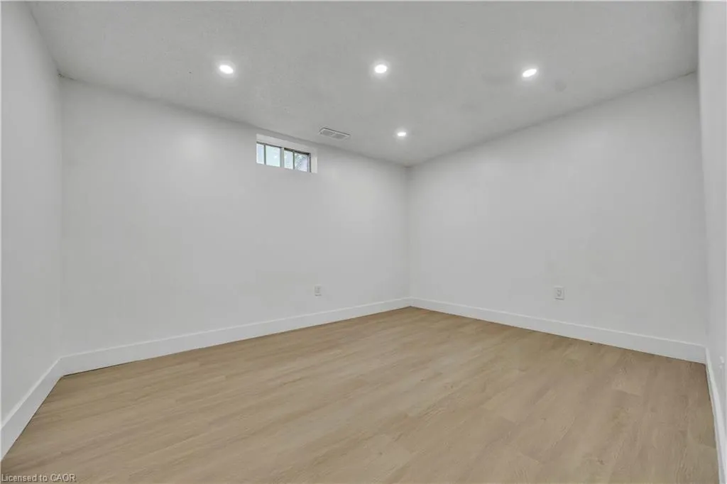 46 Bonaparte Lane