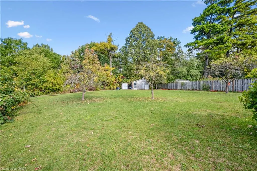 42 Azores Crescent