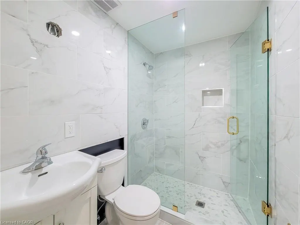 7387 Sherrilee Crescent
