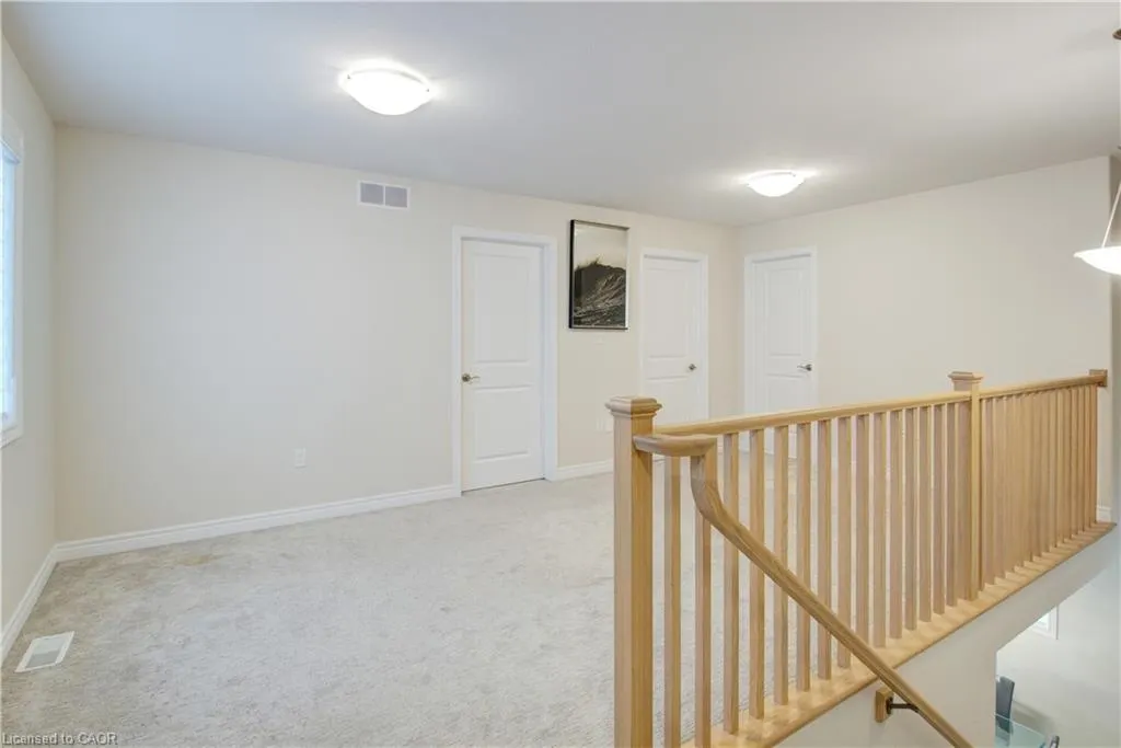 7387 Sherrilee Crescent