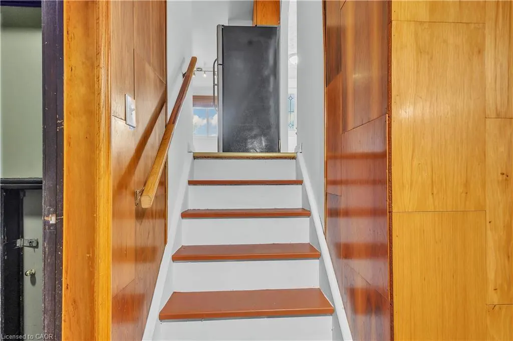 87 Christopher Drive