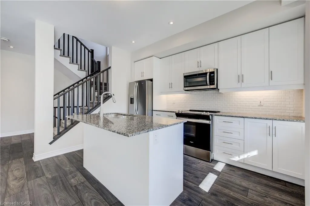 10 Birmingham Drive, #116