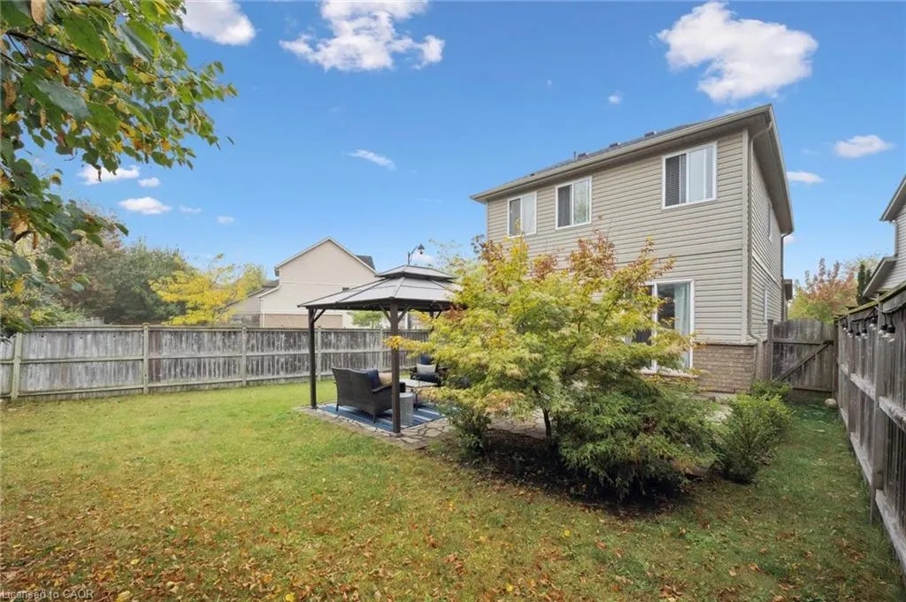 394 Sauve Crescent