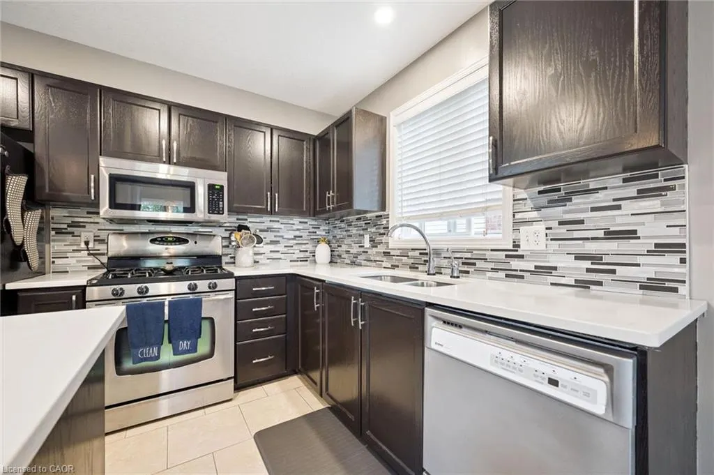 394 Sauve Crescent