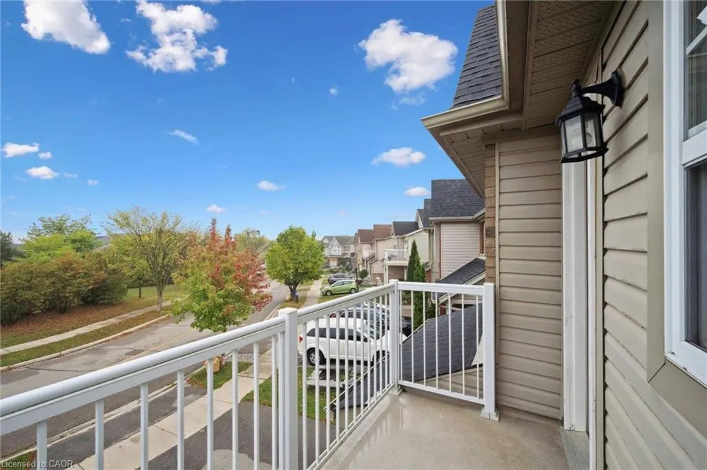 394 Sauve Crescent