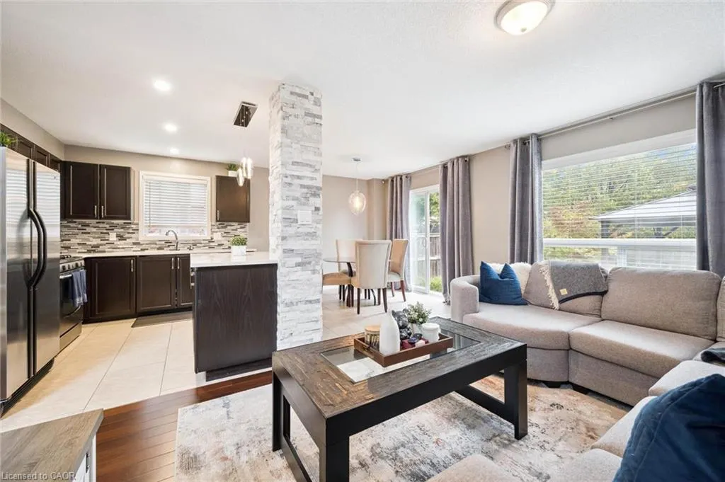 394 Sauve Crescent