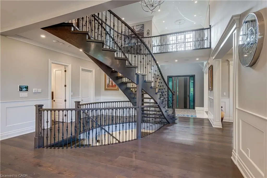 100 Seneca Drive