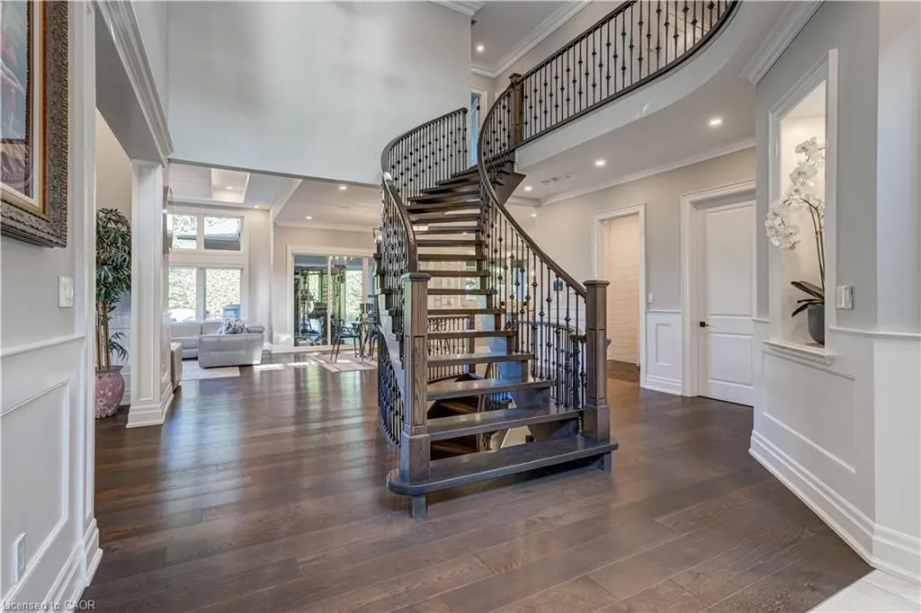 100 Seneca Drive