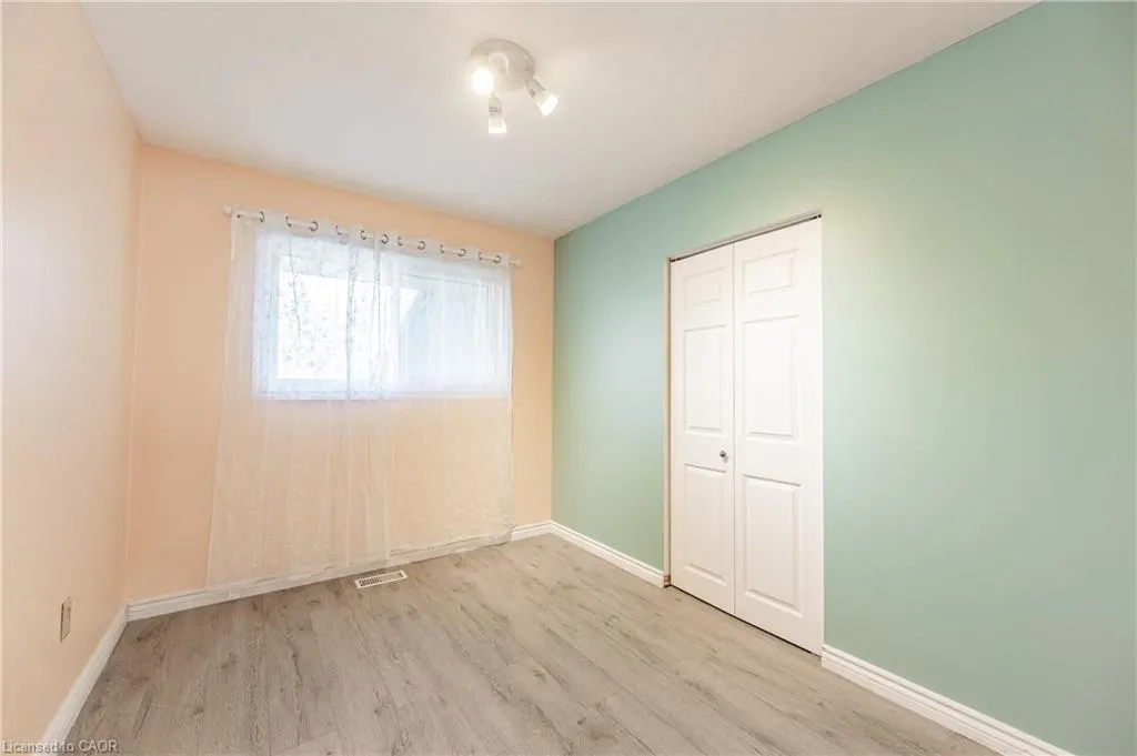 195 Village Road, #UPPER