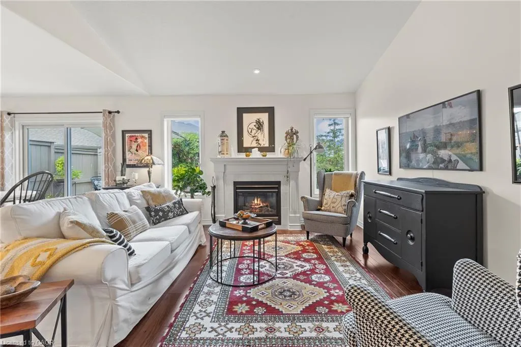 42 Rose Glen Crescent