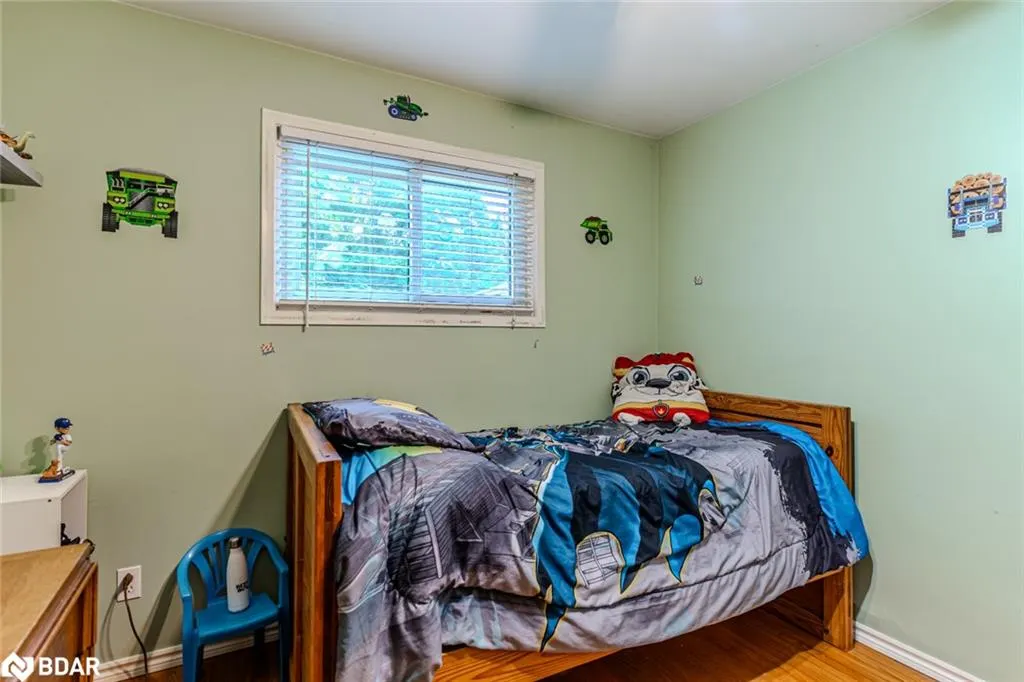 423 Mary St