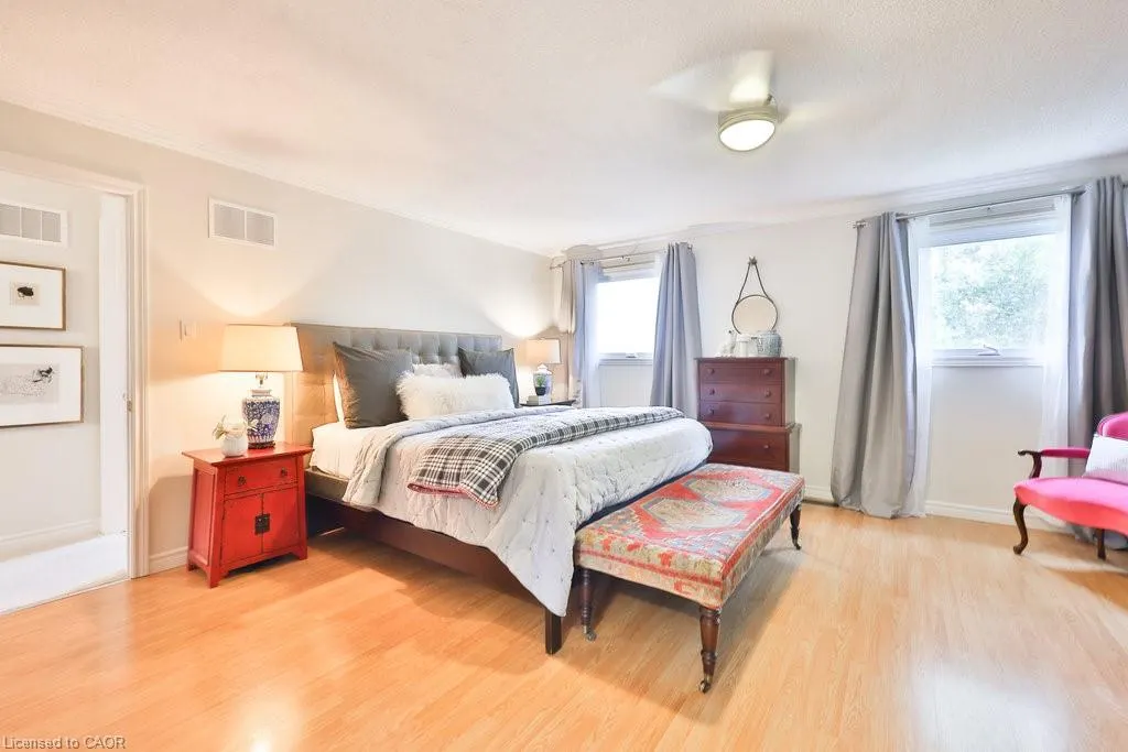 431 Naomi Crescent